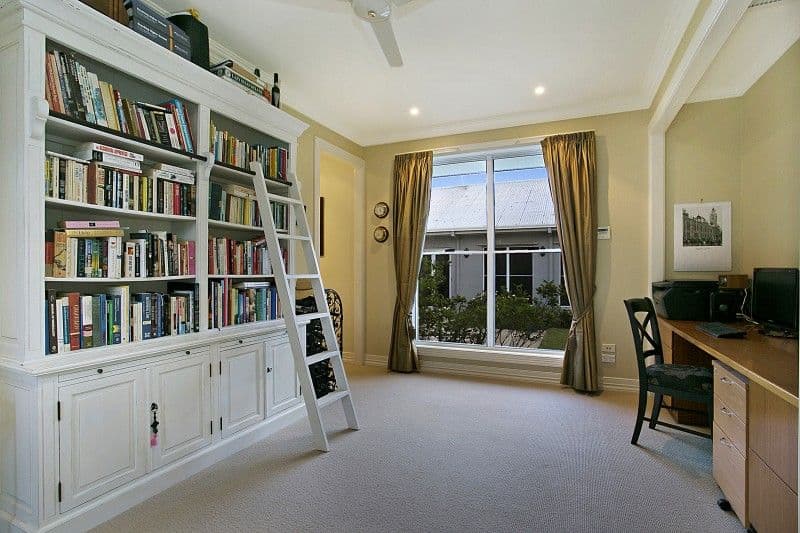 61 Cubberla Street, FIG TREE POCKET QLD 4069, Fig Tree Pocket - Thumbnail 2