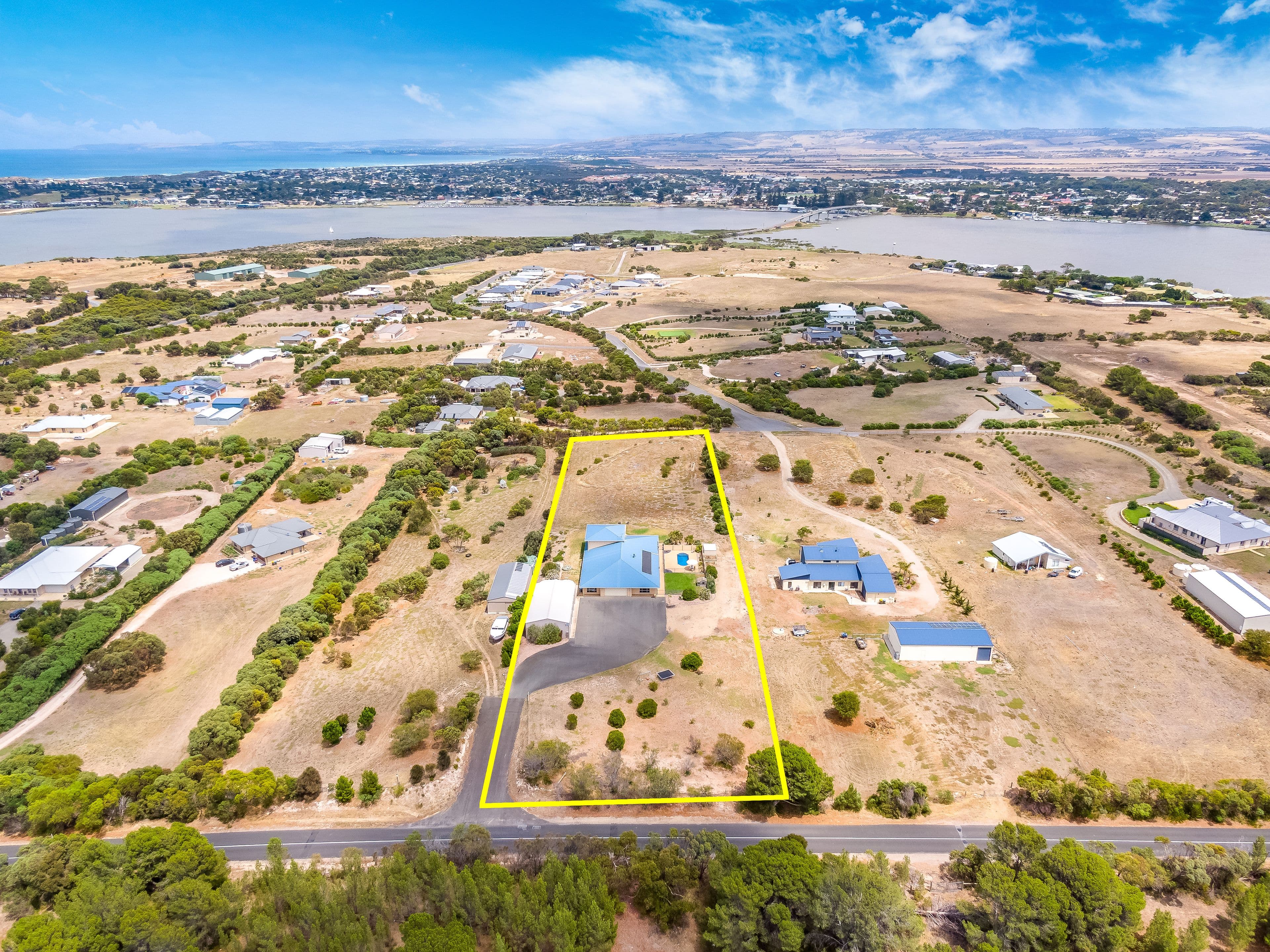 11 Captain Sturt Road, Hindmarsh Island SA 5214, Hindmarsh Island - Thumbnail 4