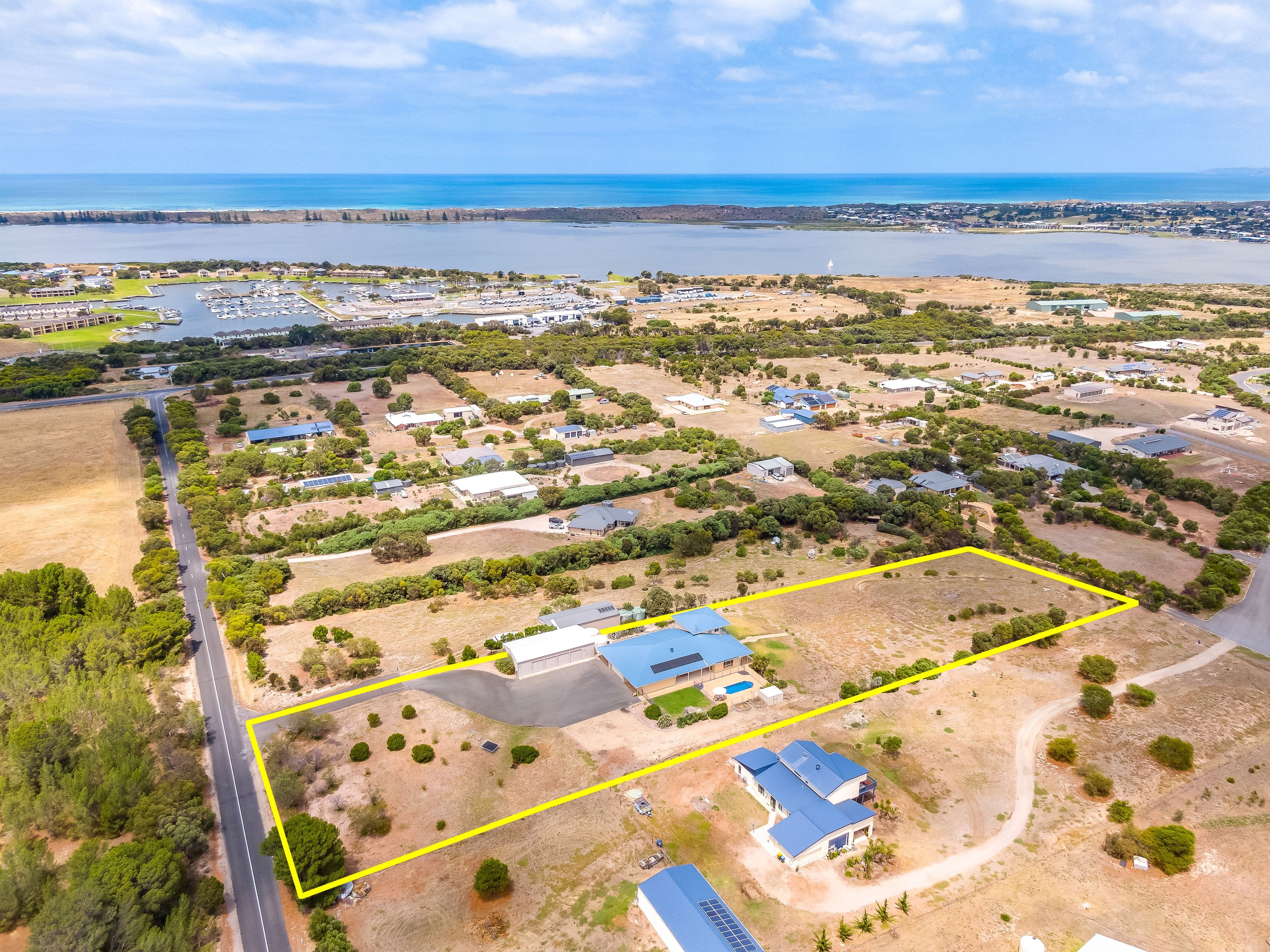 11 Captain Sturt Road, Hindmarsh Island SA 5214, Hindmarsh Island - Thumbnail 5
