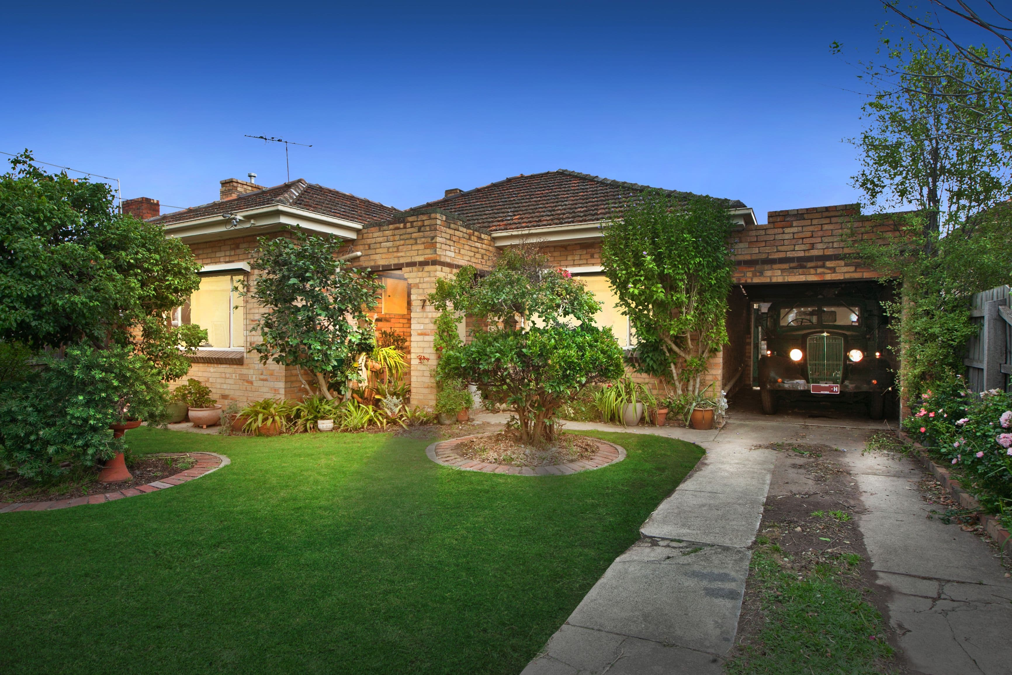 7 Sapphire Street, Preston VIC 3072, Preston - Image 1