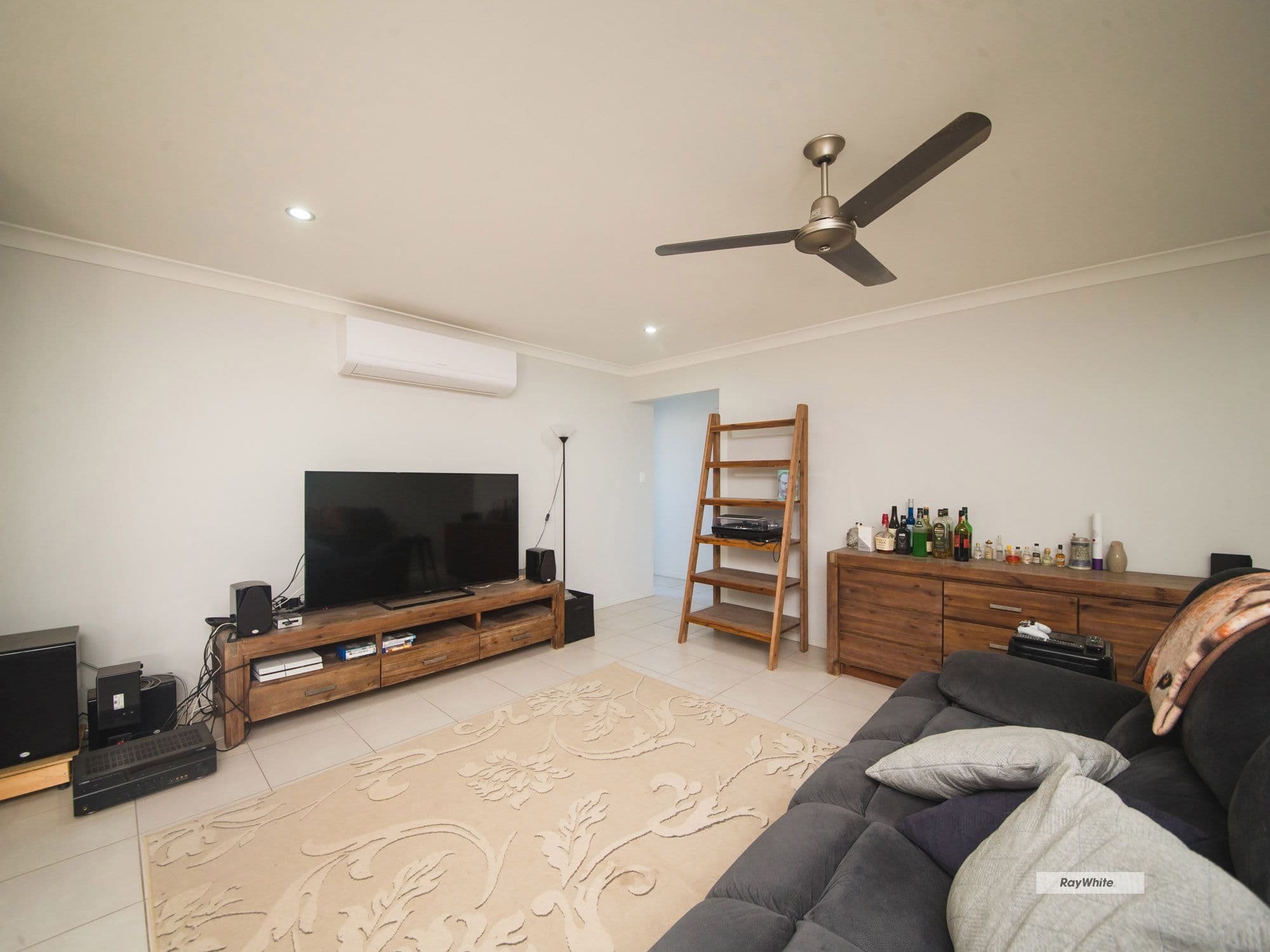 8 Jim Goldston Drive, Norman Gardens QLD 4701, Norman Gardens - Thumbnail 2