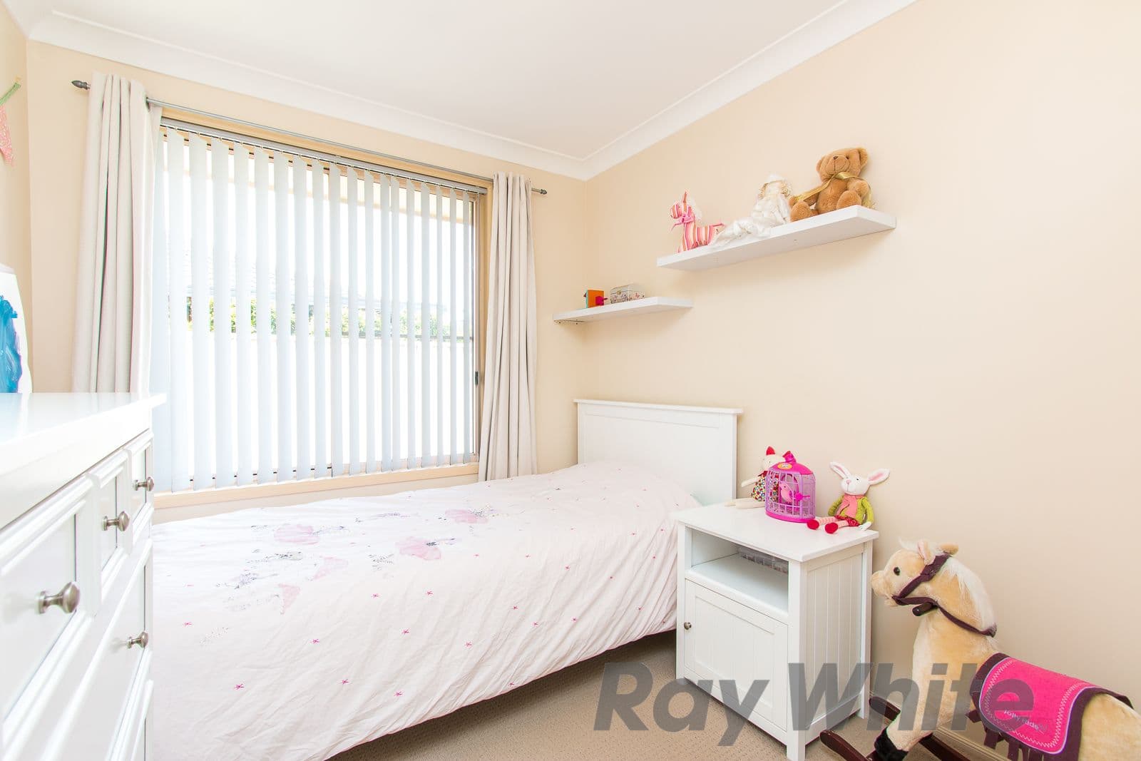 4 Hollingsford Crescent, Carrington - Thumbnail 6
