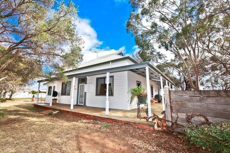 425  Ontario Avenue, MILDURA VIC 3500, Mildura - Image 1