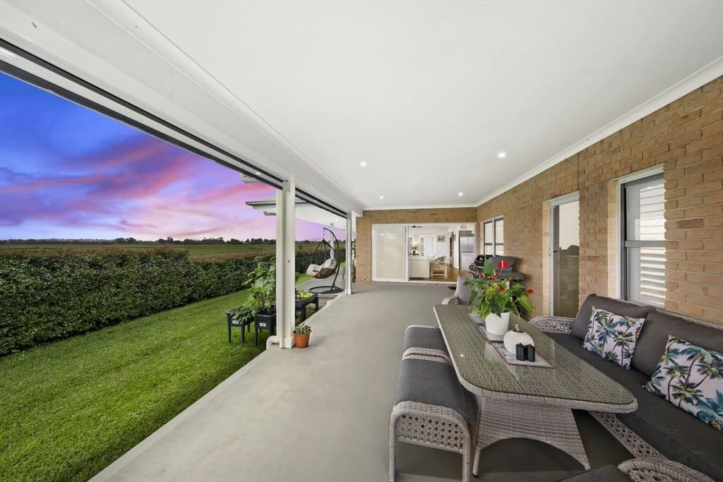 8 Sharkeys Lane, Lorn - Thumbnail 2