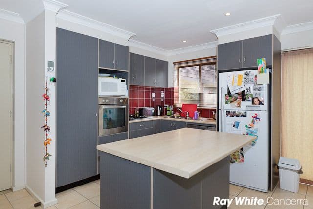 24 Epenarra Close, HAWKER ACT 2614, Hawker - Thumbnail 2