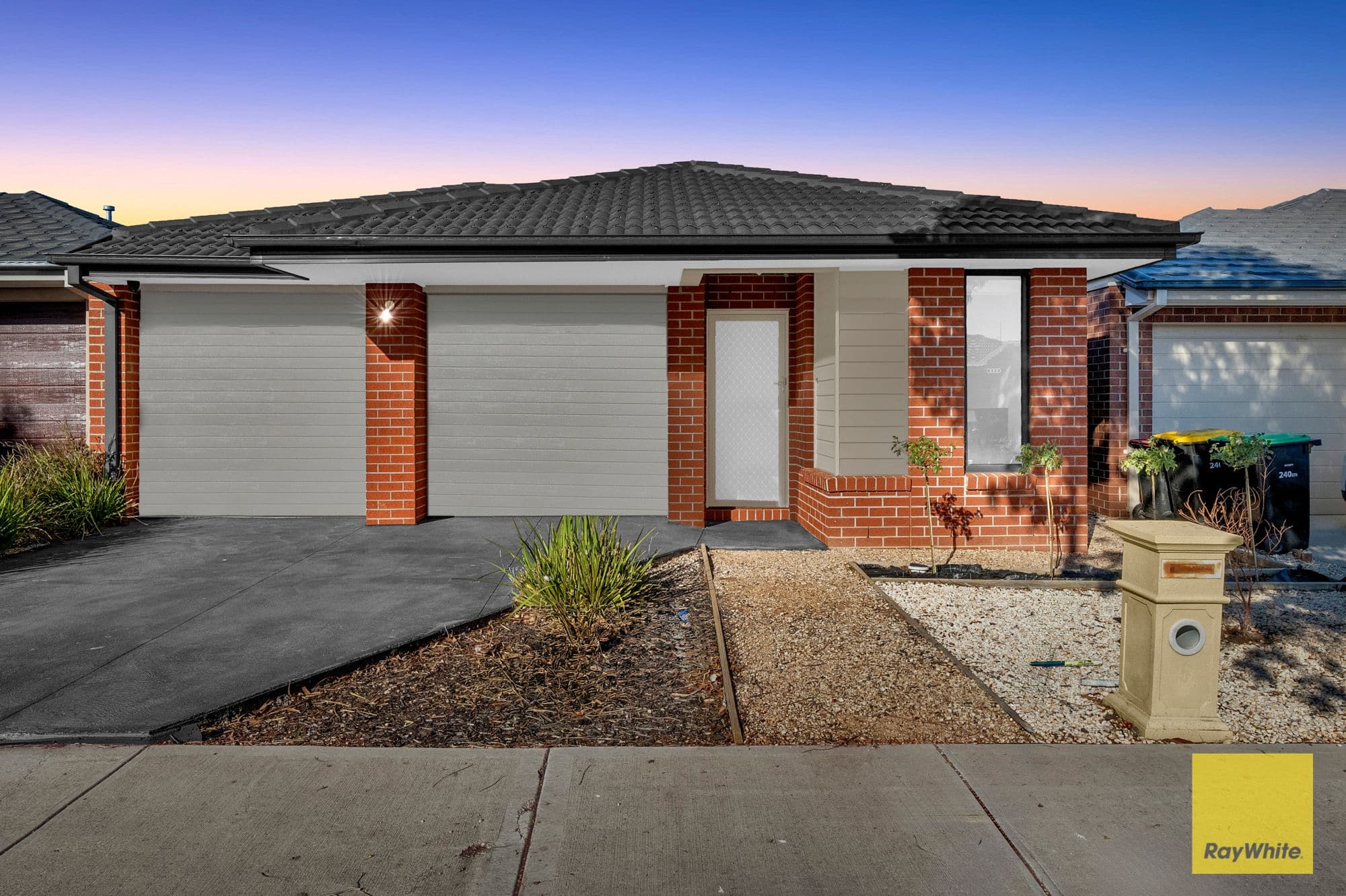 5 Rockingham Circuit, HARKNESS VIC 3337, Harkness - Thumbnail 2