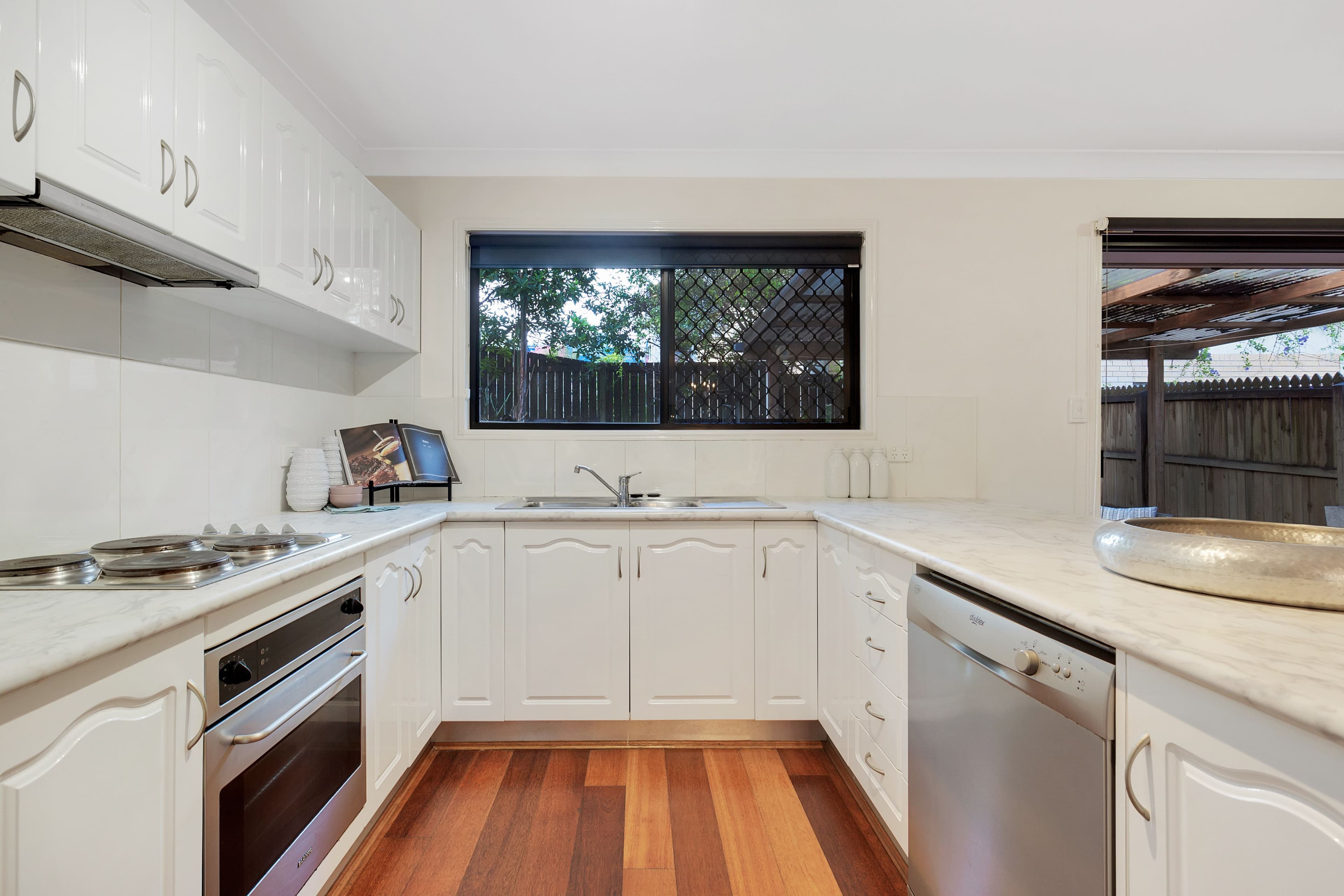 31 Llewellyn Street, Kangaroo Point QLD 4169, Kangaroo Point - Thumbnail 6