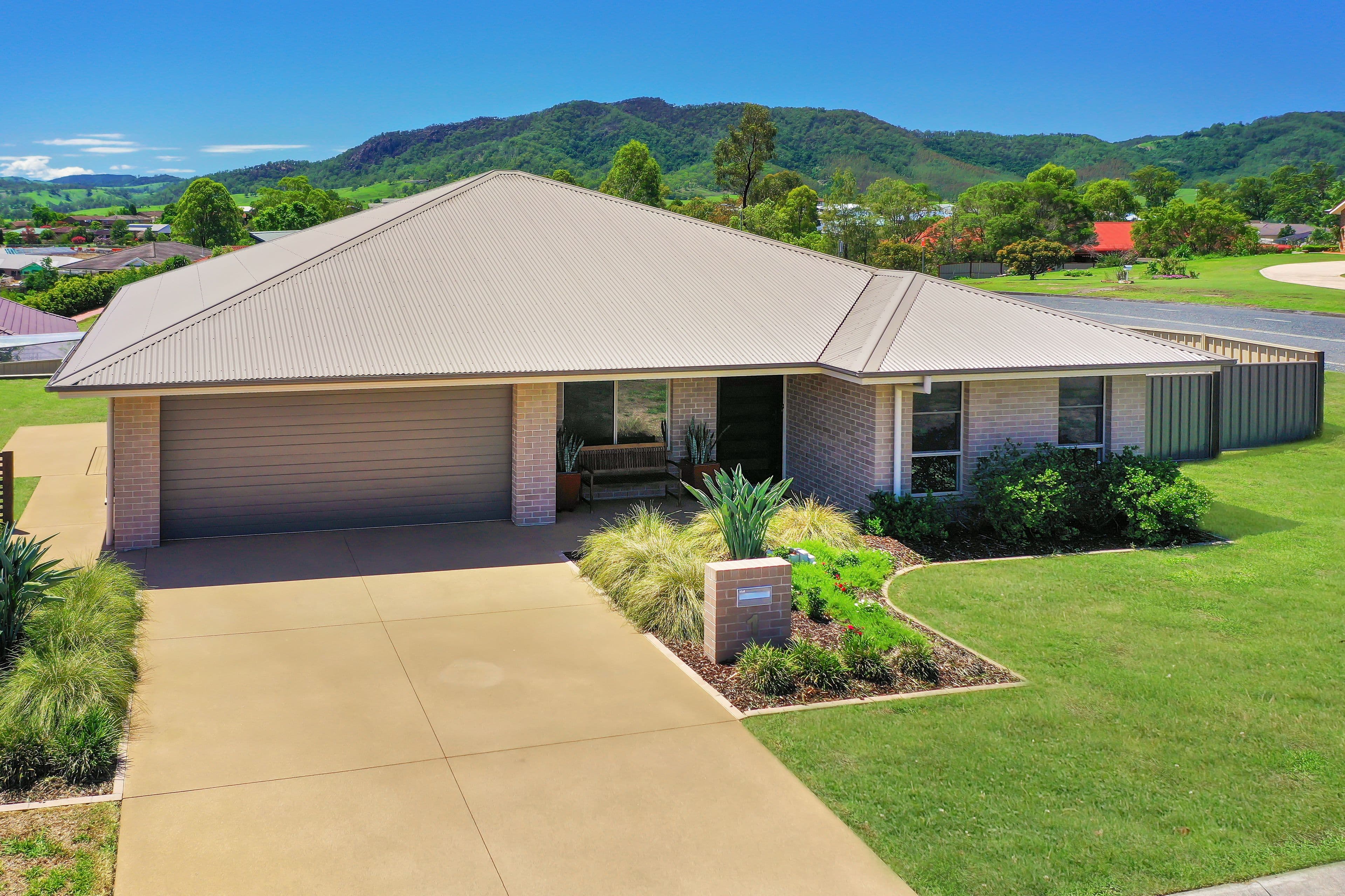 1 Shedden Close, Gloucester NSW 2422, Gloucester - Image 1