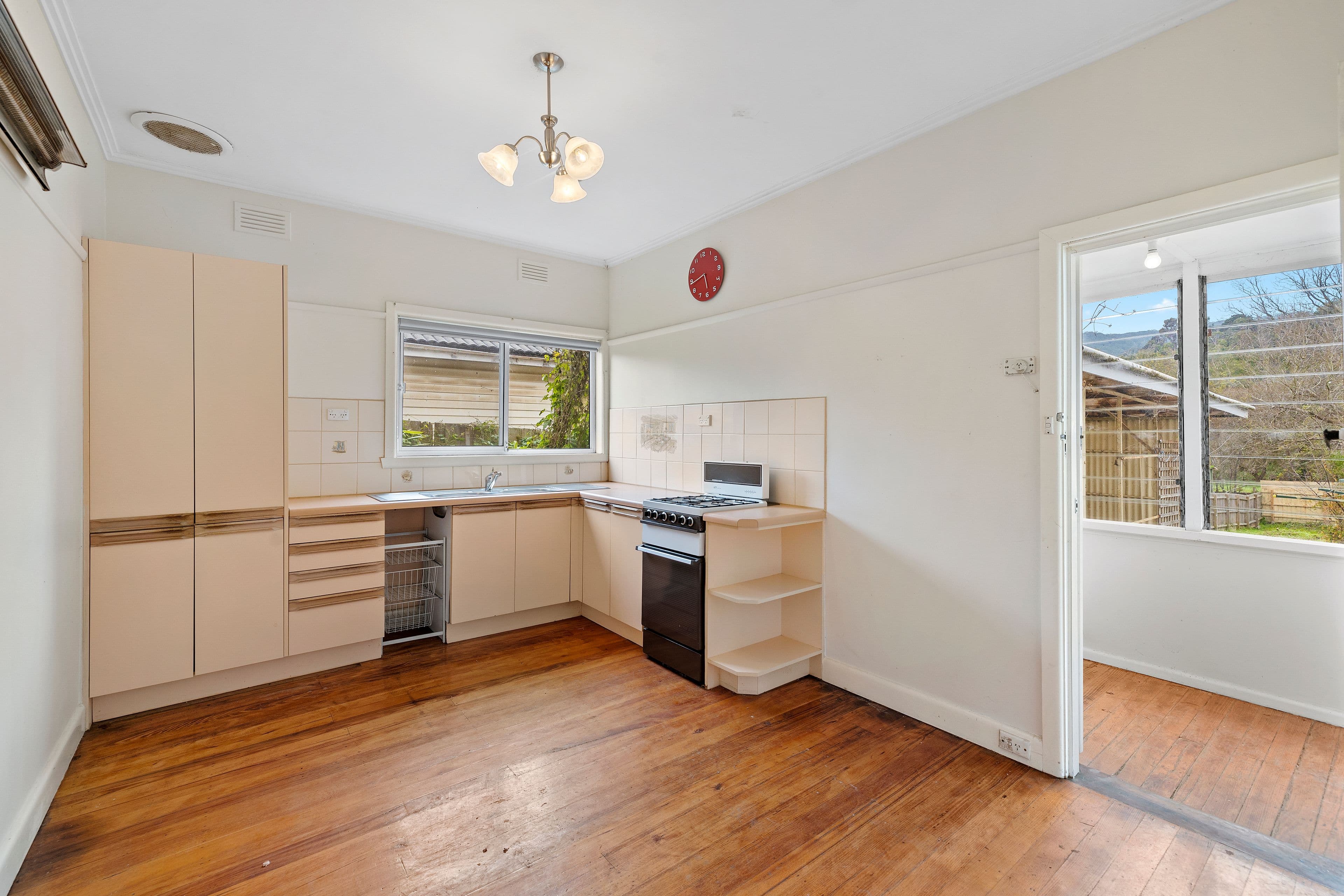 11 Edward Street, Upper Ferntree Gully VIC 3156, Upper Ferntree Gully - Thumbnail 4