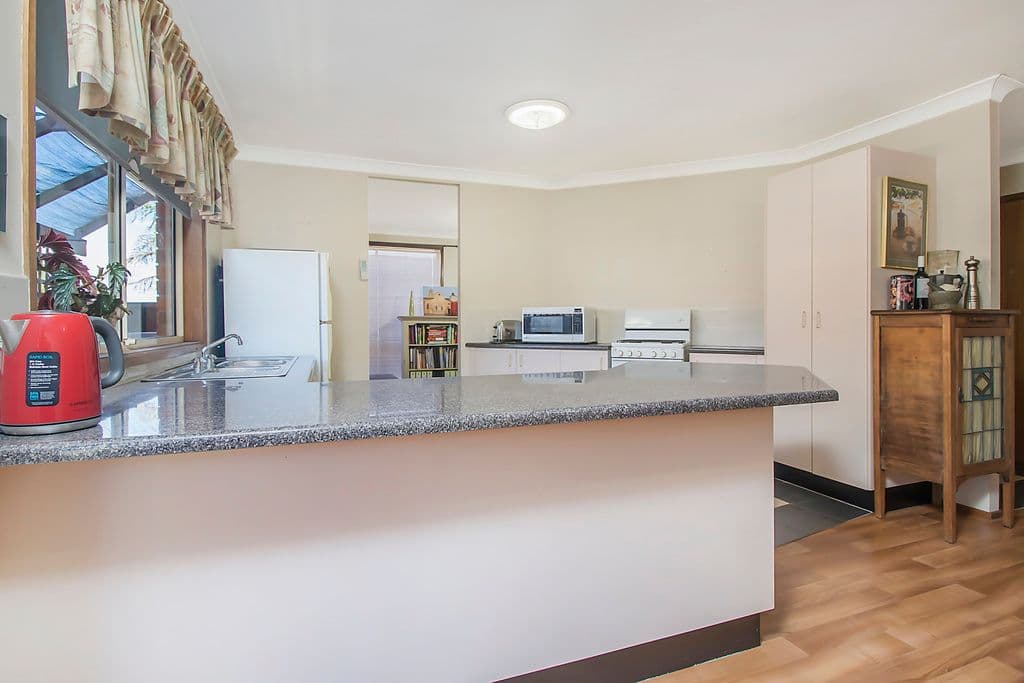 46 Seaeagle Crescent, Green Valley - Thumbnail 4