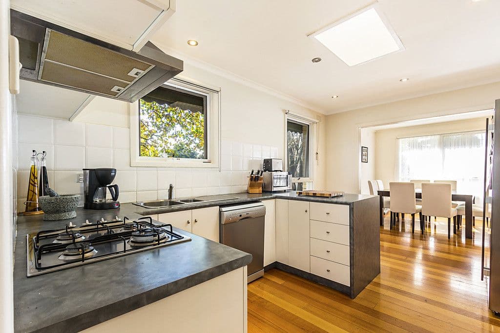74 Orchard Grove, BLACKBURN SOUTH VIC 3130, Blackburn South - Thumbnail 3