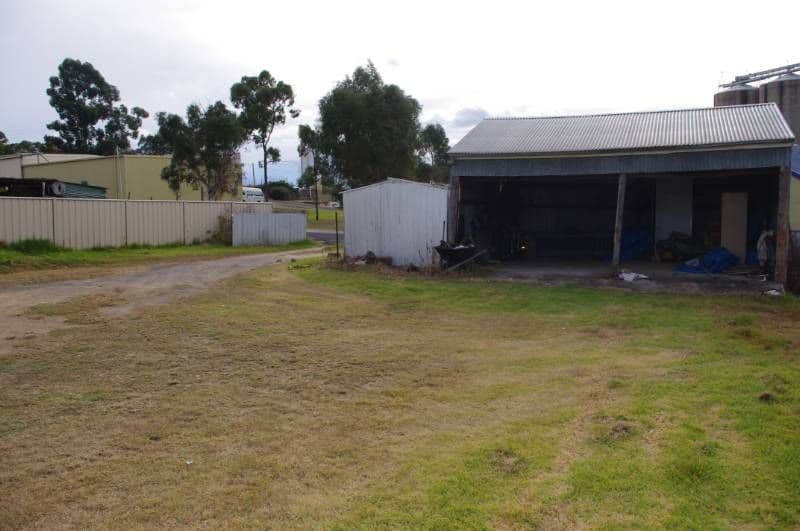 136 Brae Street, INVERELL NSW 2360, Inverell - Thumbnail 2