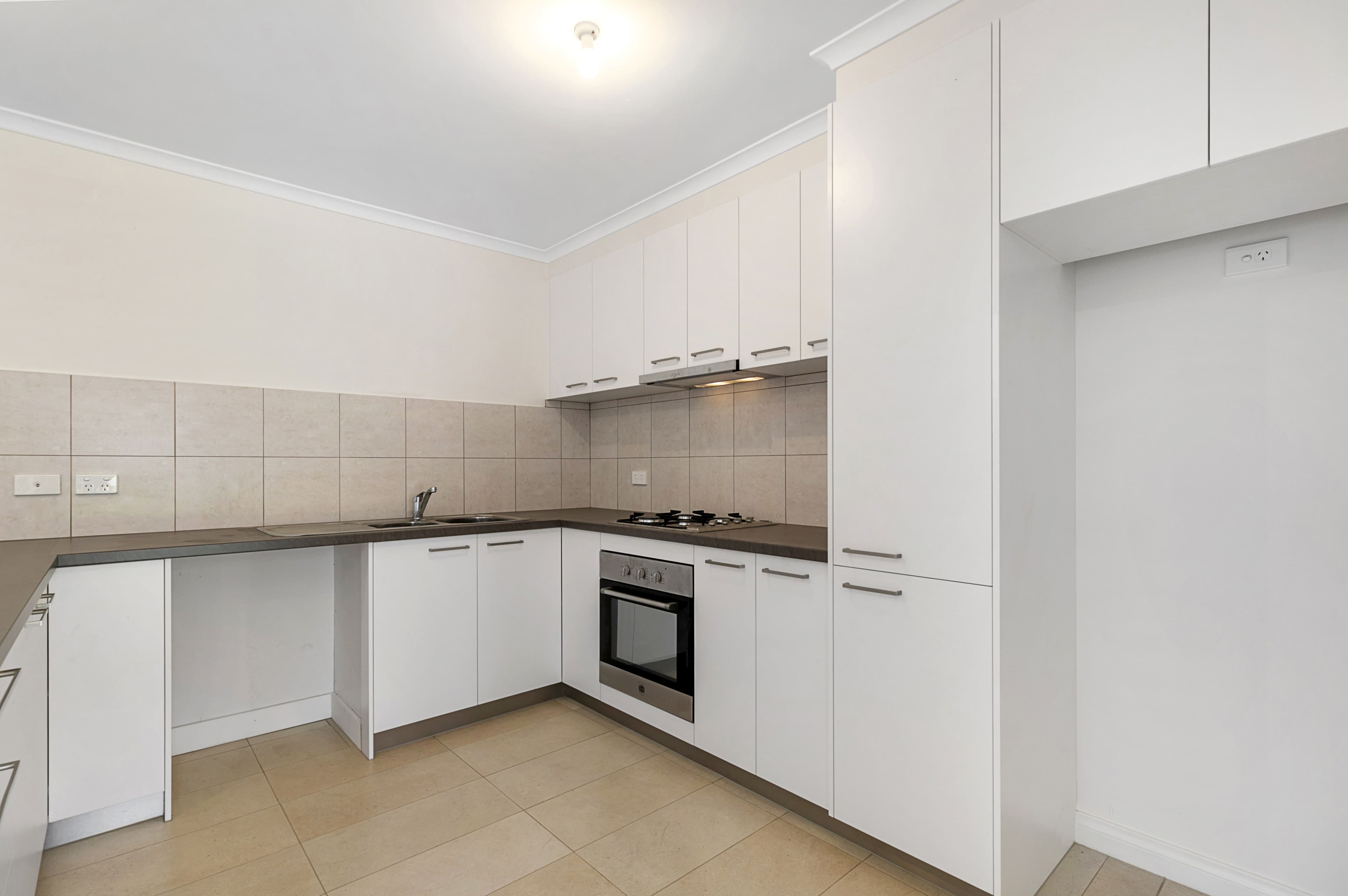 28 Lawn Road, Noble Park VIC 3174, Noble Park - Thumbnail 5