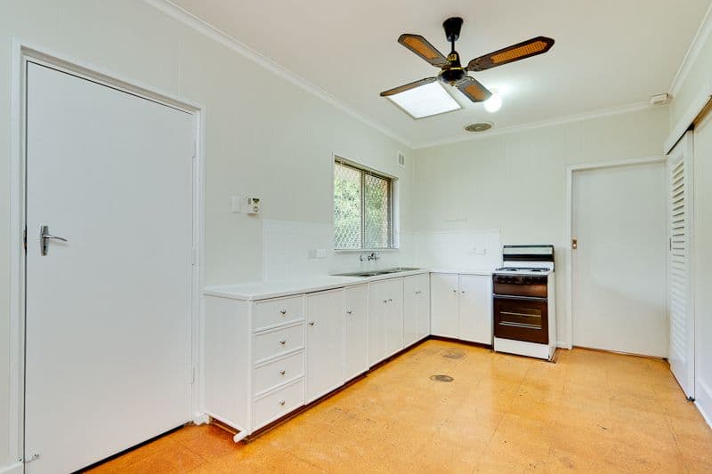 36 Shepherds Hill Road, BEDFORD PARK SA 5042, Bedford Park - Thumbnail 2
