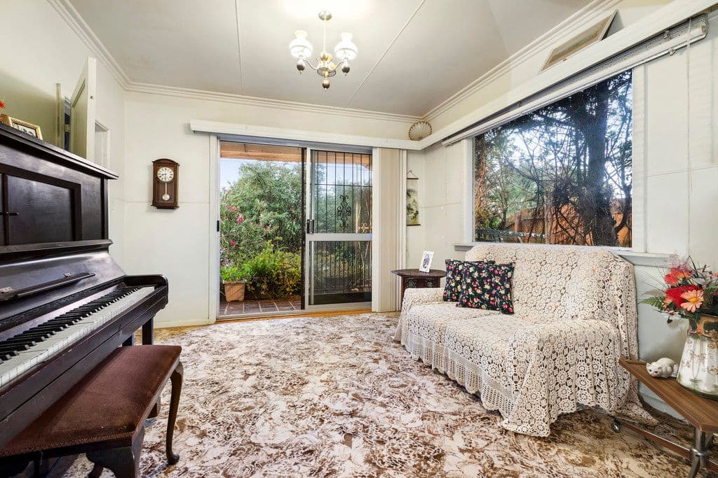 56 Dallas Avenue, Hughesdale VIC 3166, Hughesdale - Thumbnail 3
