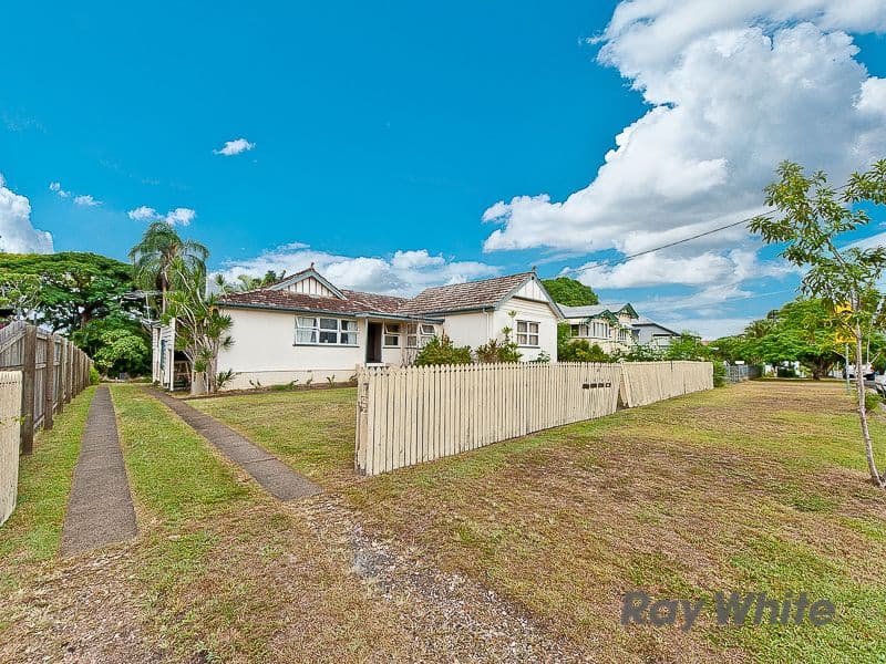 45 Daphne Street, GRANGE QLD 4051, Grange - Thumbnail 3