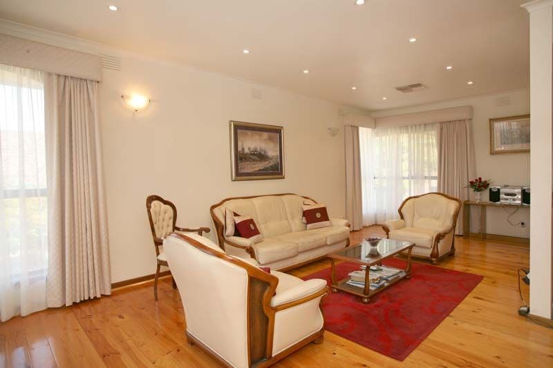 283 Gallaghers Road, GLEN WAVERLEY VIC 3150, Glen Waverley - Thumbnail 3