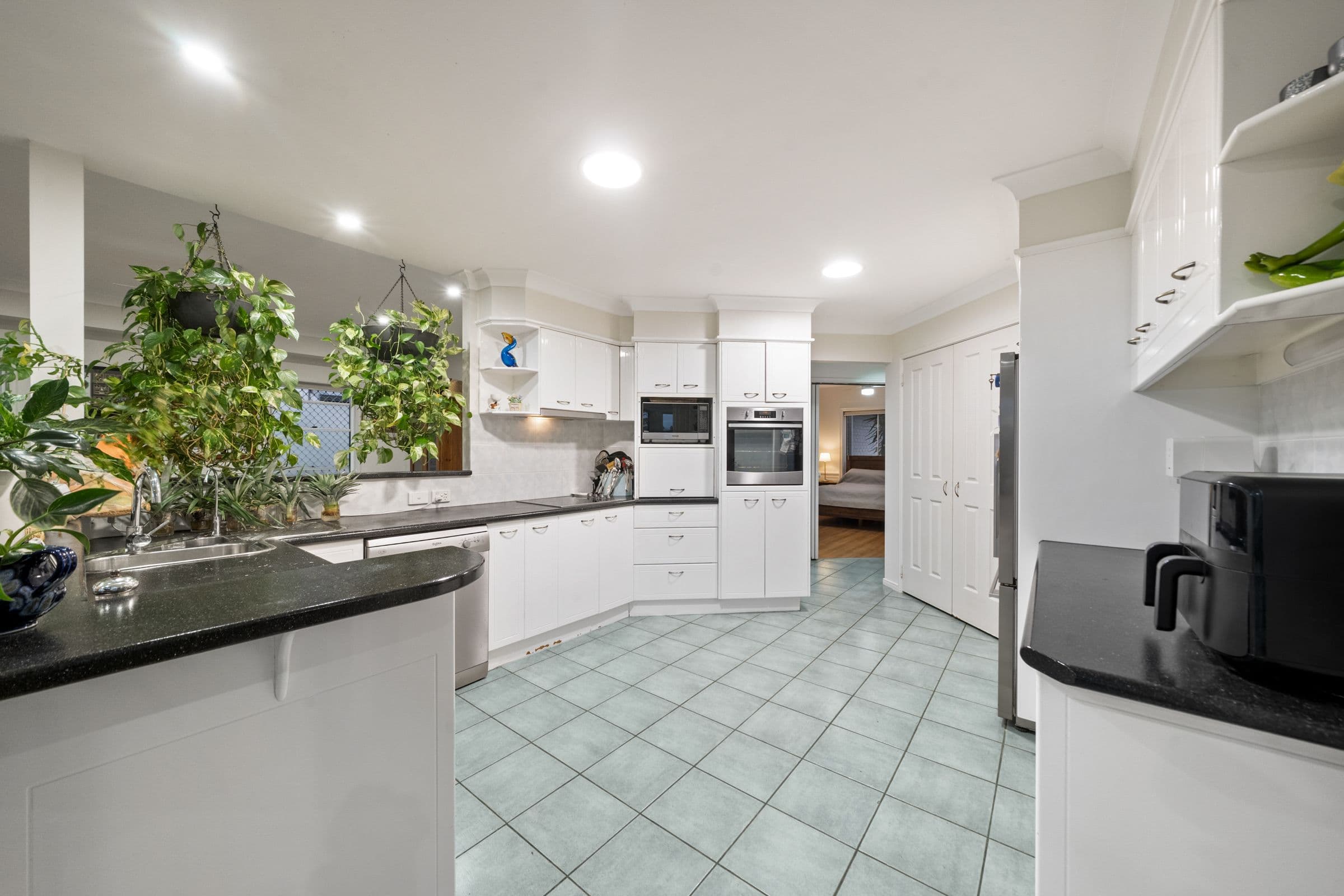25 Enterprise Court, Newport QLD 4020, Newport - Thumbnail 5