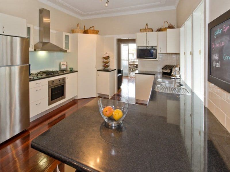 18 Gordon Street, HENDRA QLD 4011, Hendra - Thumbnail 3