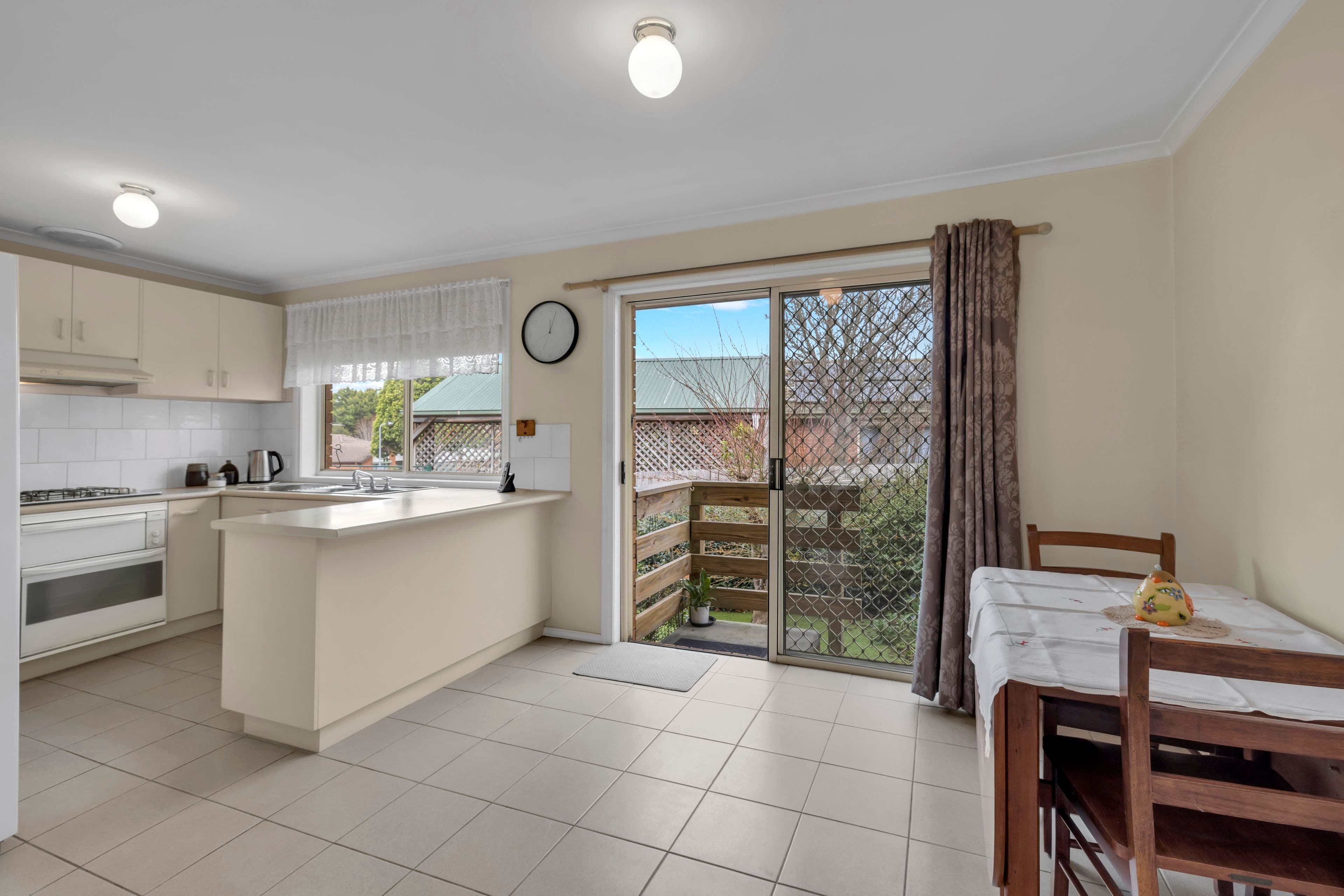 6 Paramount Way, Pakenham VIC 3810, Pakenham - Thumbnail 4