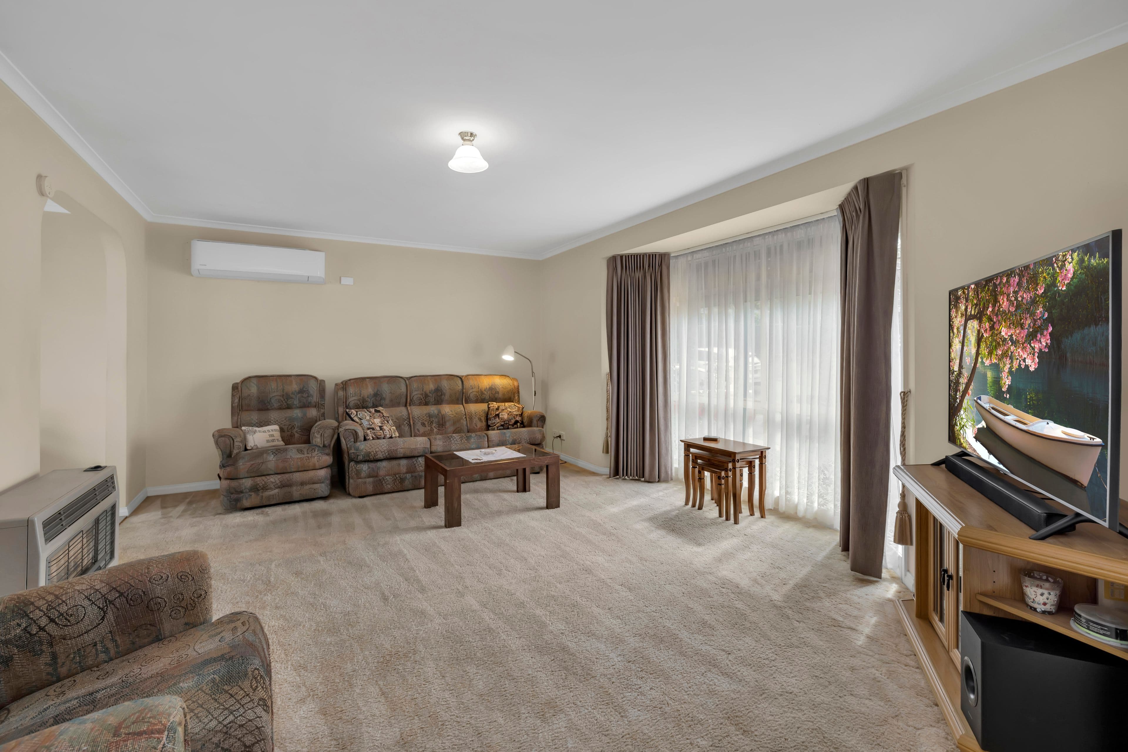 6 Paramount Way, Pakenham VIC 3810, Pakenham - Thumbnail 5