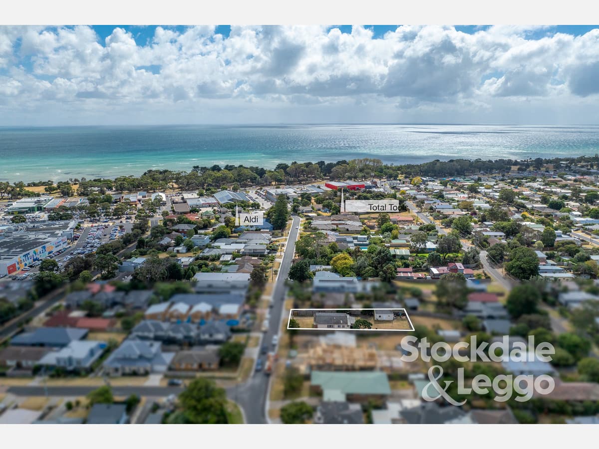 25 Thomas Street, Rosebud VIC 3939, Rosebud - Thumbnail 2