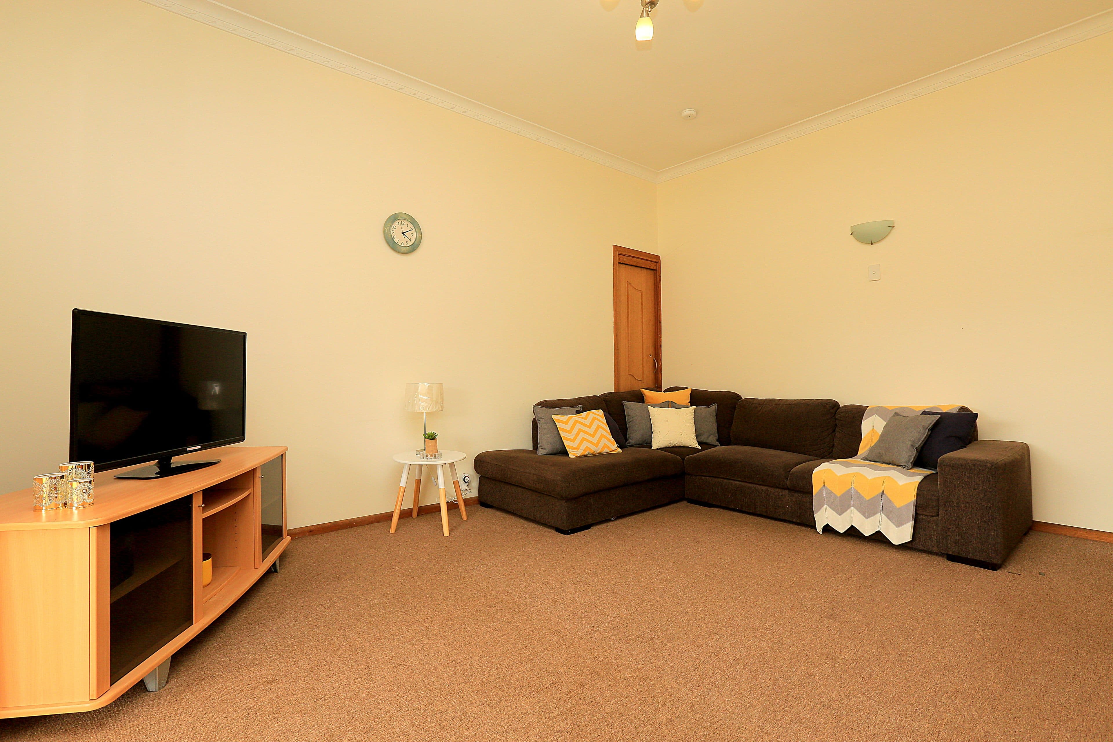 8 White Avenue, Bankstown - Thumbnail 3