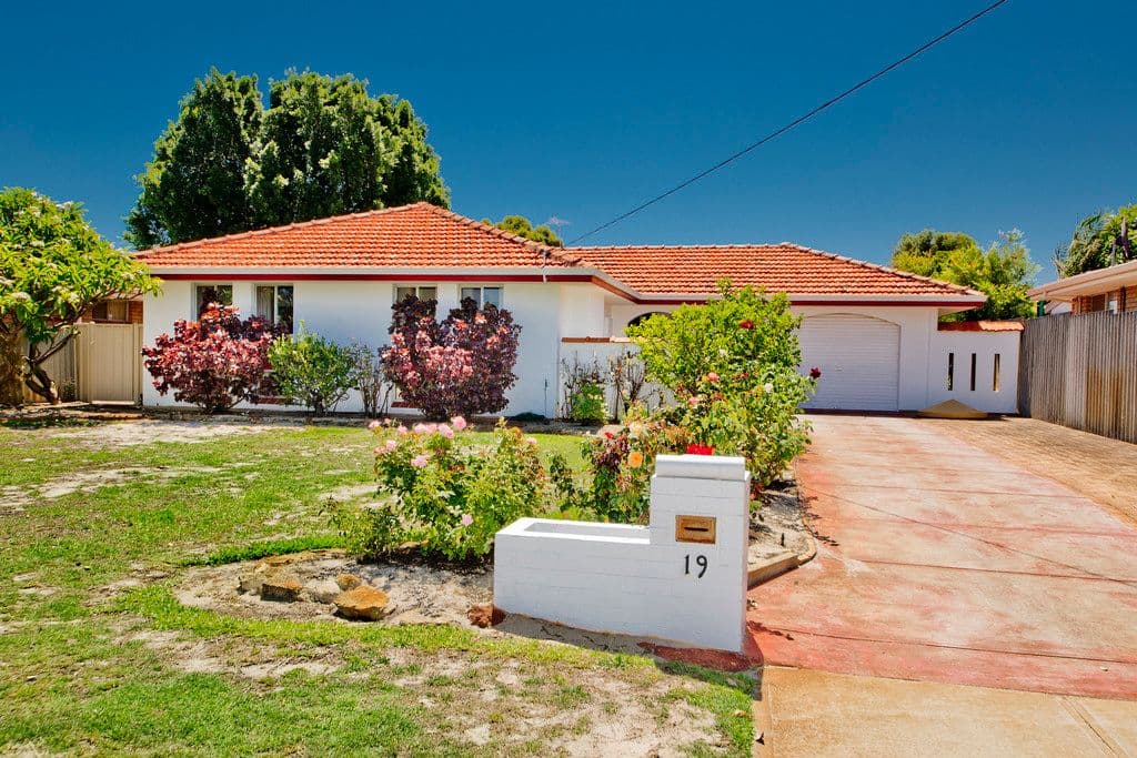 19 Lyndhurst Street, Dianella WA 6059, Dianella - Image 1