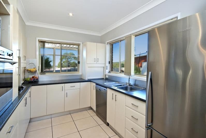 36 Arunta Drive, THIRROUL NSW 2515, Thirroul - Thumbnail 4