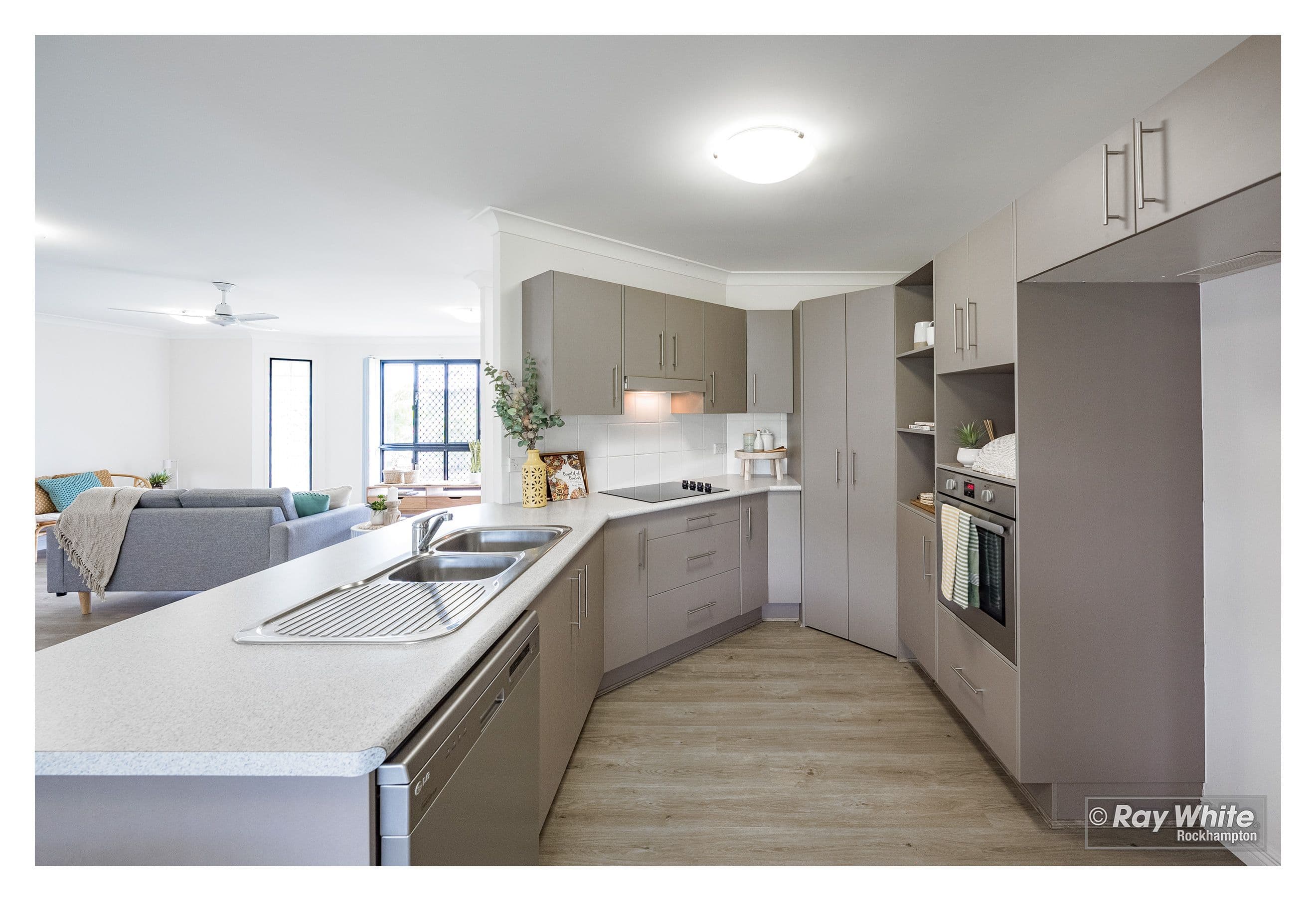 10 Audrey Drive, Gracemere QLD 4702, Gracemere - Thumbnail 2