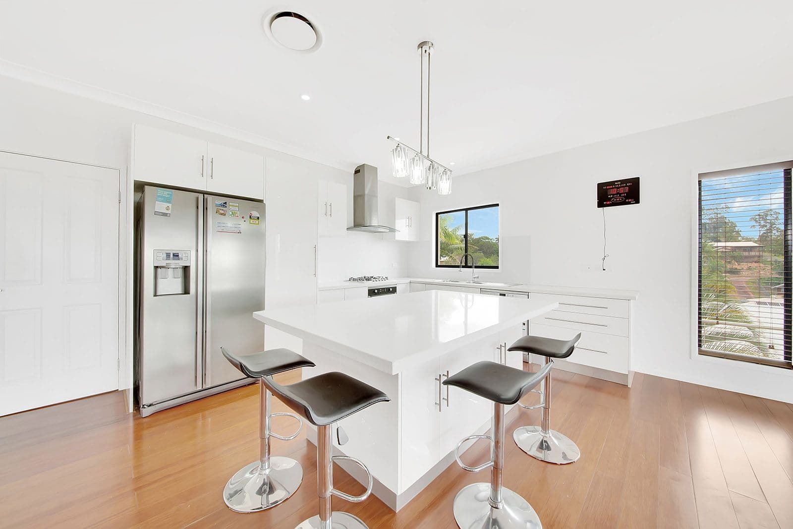 6 Mimosa Court, Kin Kora QLD 4680, Kin Kora - Thumbnail 3