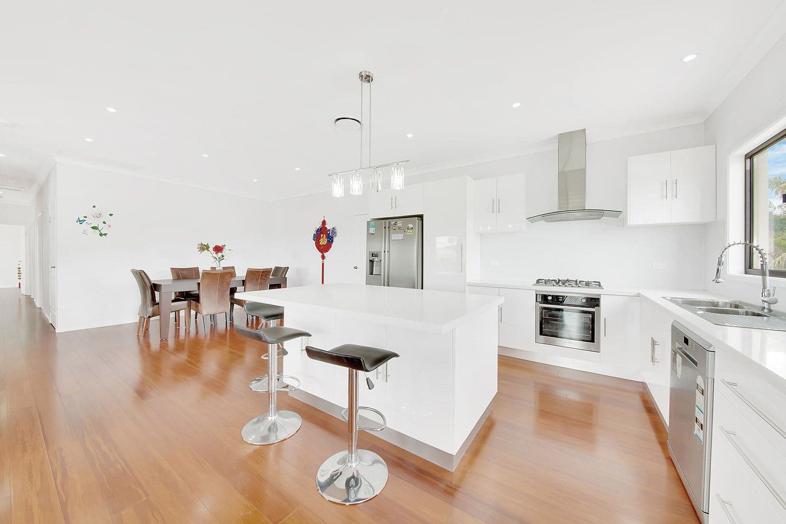 6 Mimosa Court, Kin Kora QLD 4680, Kin Kora - Thumbnail 4