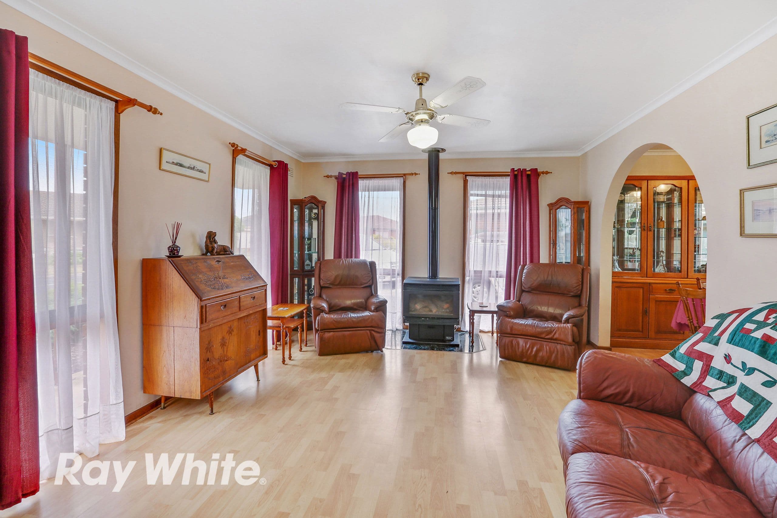 17 Kingsley Drive, Corio VIC 3214, Corio - Thumbnail 2