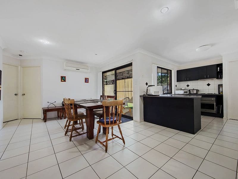 2 Billinghurst Crescent, UPPER COOMERA QLD 4209, Upper Coomera - Thumbnail 4