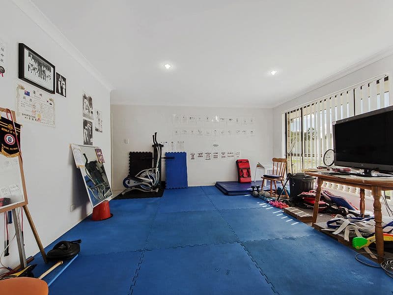 2 Billinghurst Crescent, UPPER COOMERA QLD 4209, Upper Coomera - Thumbnail 6