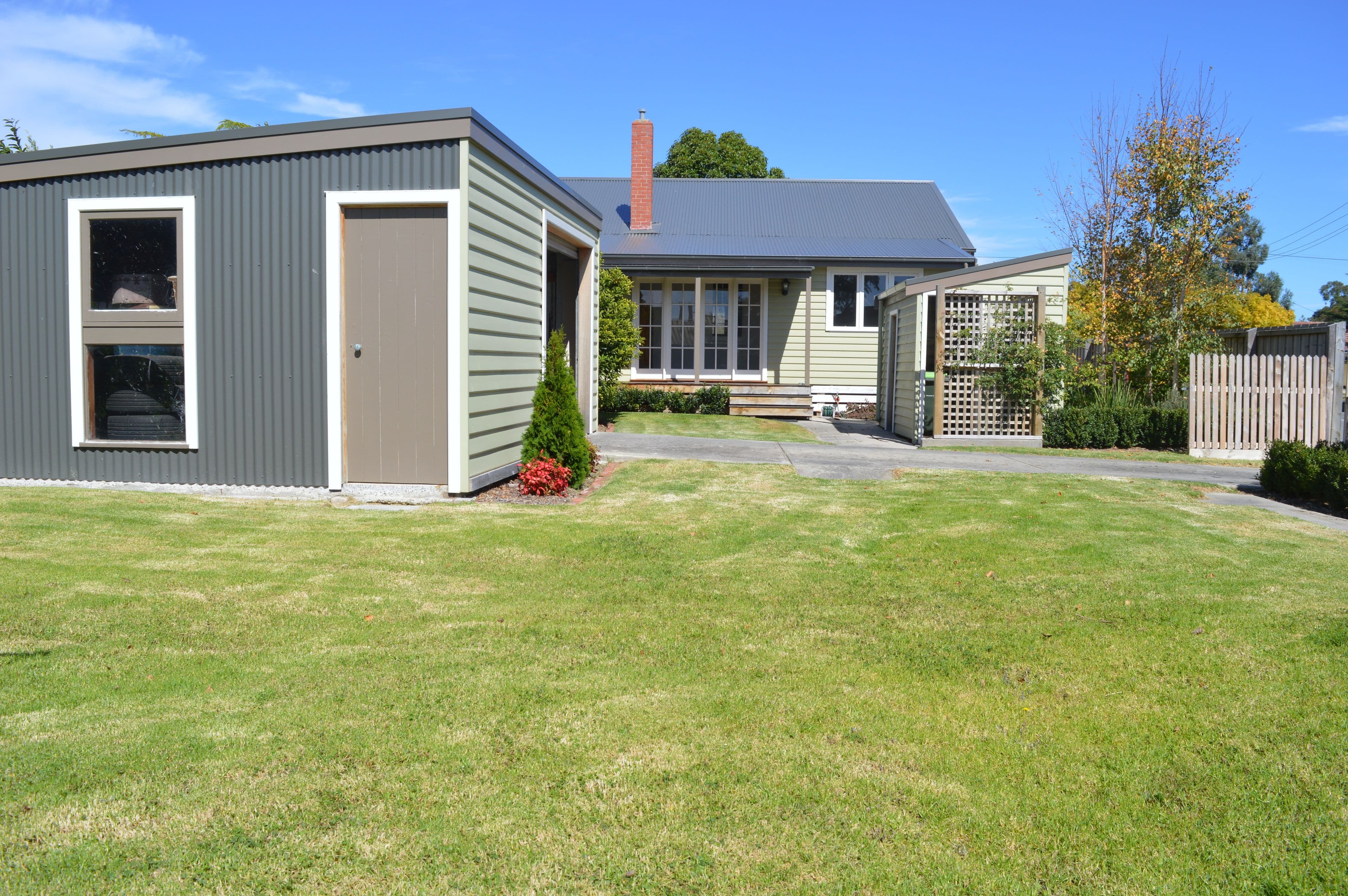 9 Duke Street, Yarram VIC 3971, Yarram - Thumbnail 2