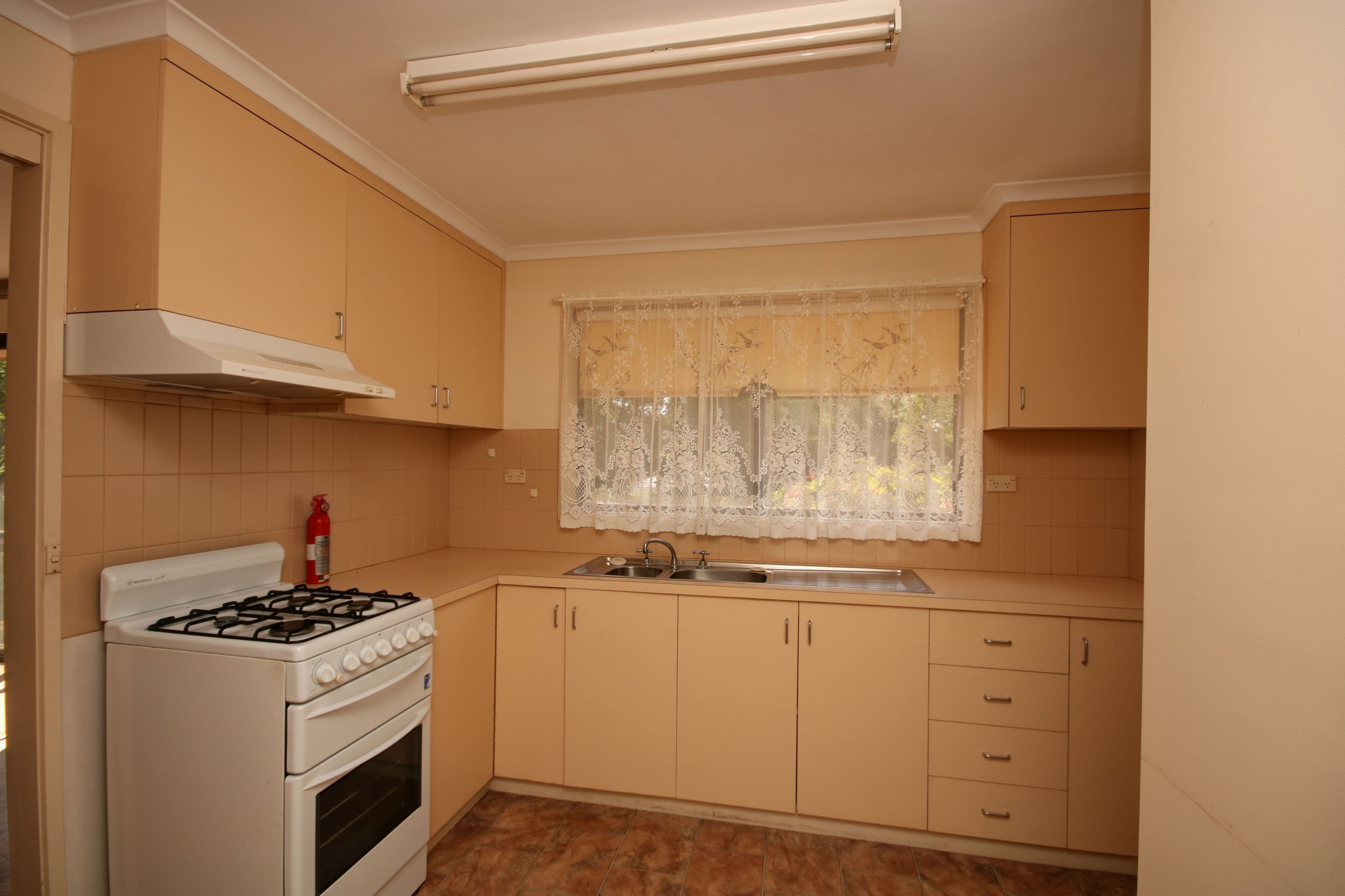 9 Victoria Street, Rochester VIC 3561, Rochester - Thumbnail 2