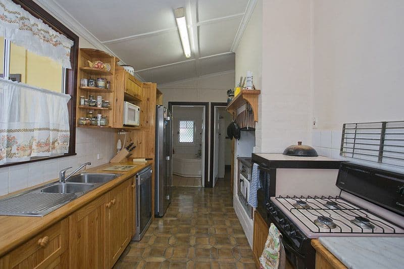 3 Schmitt Road, KALAMUNDA WA 6076, Kalamunda - Thumbnail 3