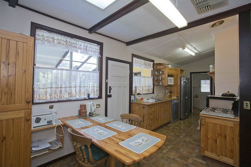 3 Schmitt Road, KALAMUNDA WA 6076, Kalamunda - Thumbnail 5