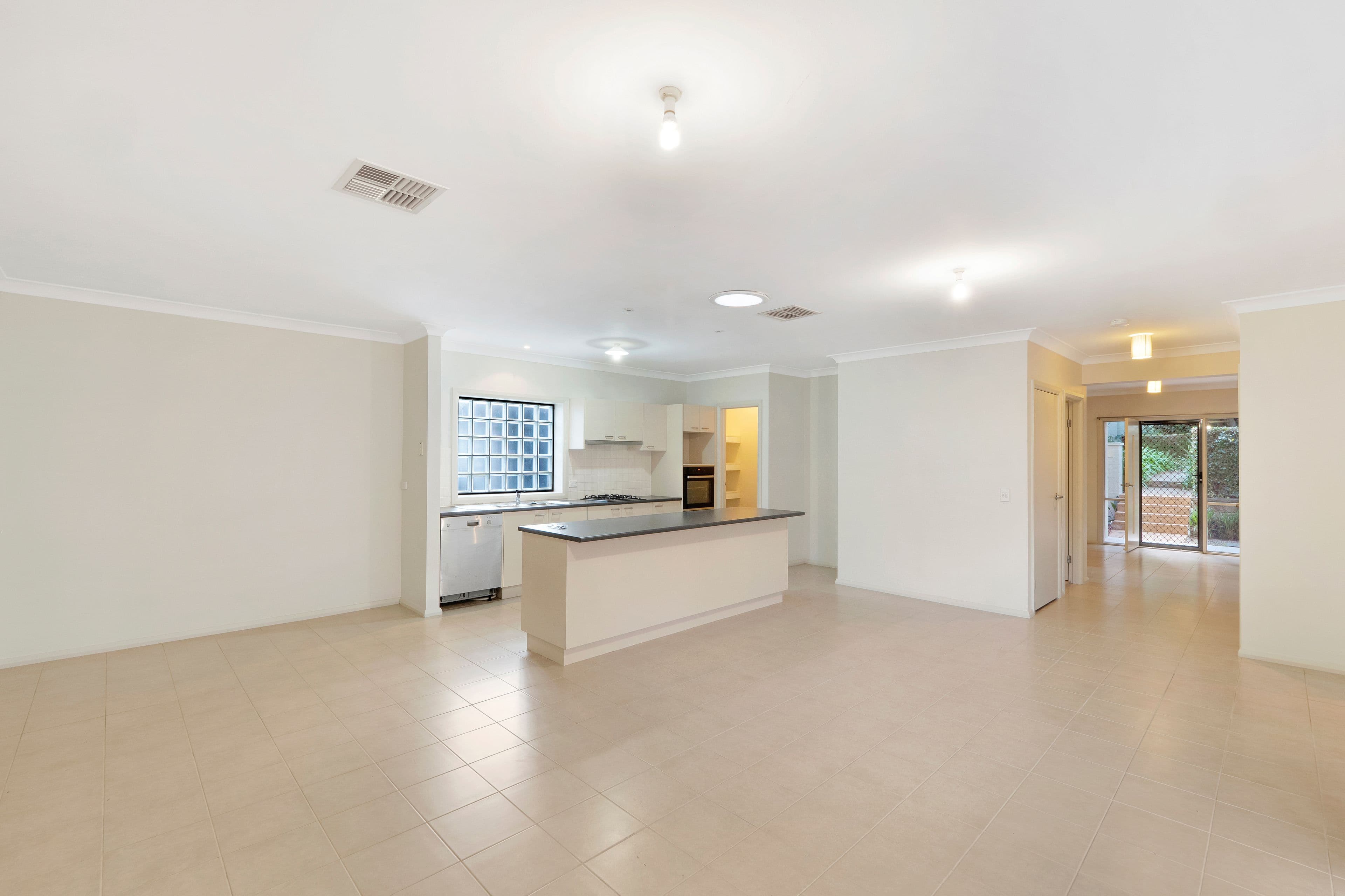 53 Kenford Circuit, Stanhope Gardens NSW 2768, Stanhope Gardens - Thumbnail 4