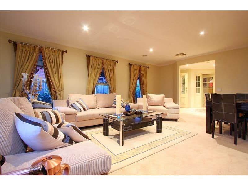 12 Buttercup Grove, BUNDOORA VIC 3083, Bundoora - Thumbnail 2