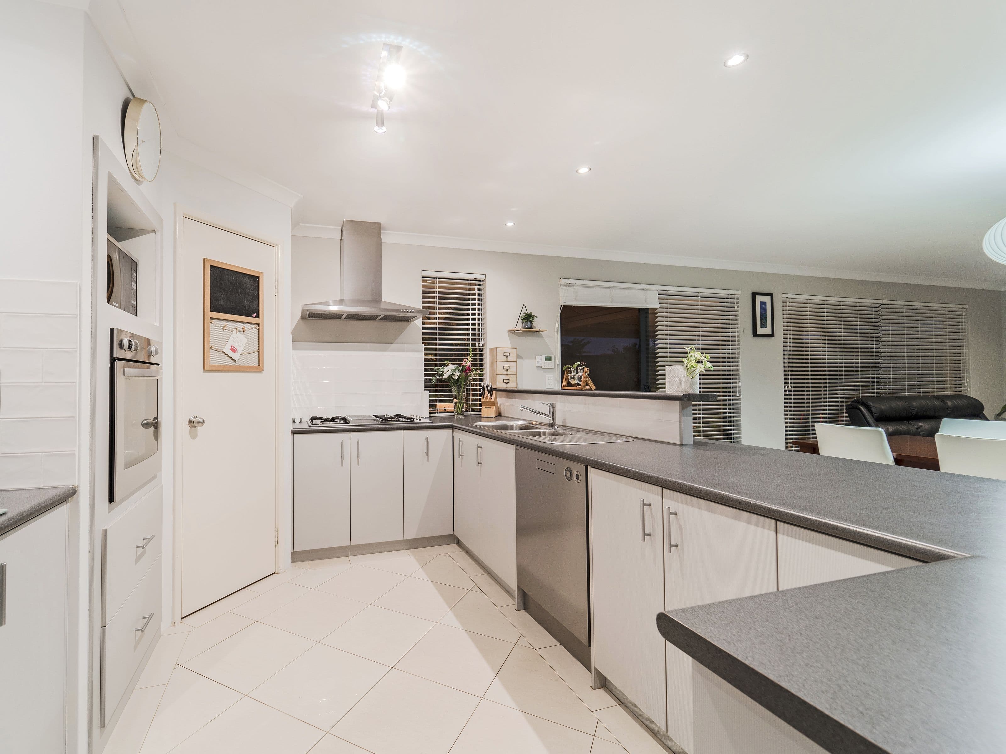 24 Colreavy Ramble, Baldivis WA 6171, Baldivis - Thumbnail 8