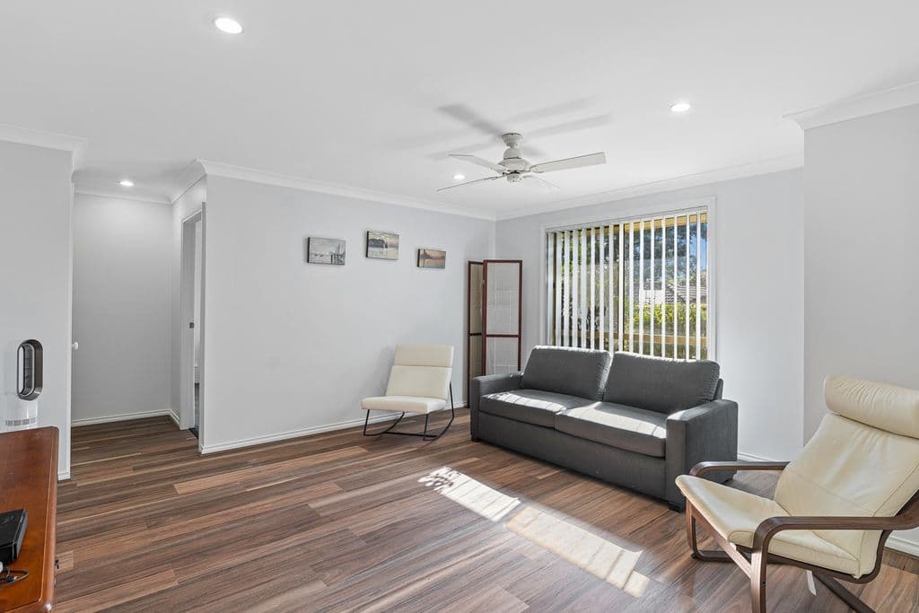 4/95-97 Manns Road, Narara - Thumbnail 3