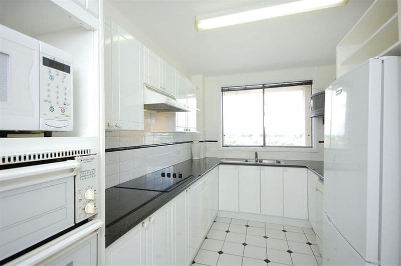 55 Hillside Crescent, HAMILTON QLD 4007, Hamilton - Thumbnail 3