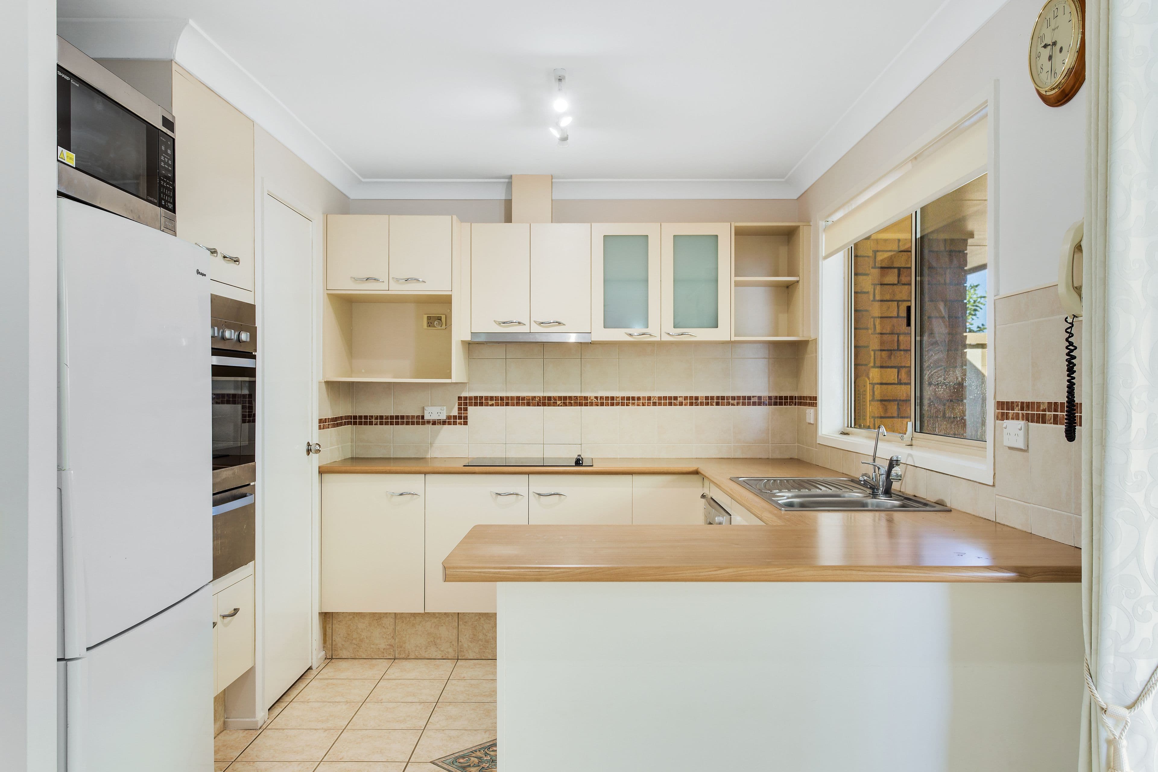 56 Treeview Drive, Burleigh Waters QLD 4220, Burleigh Waters - Thumbnail 2