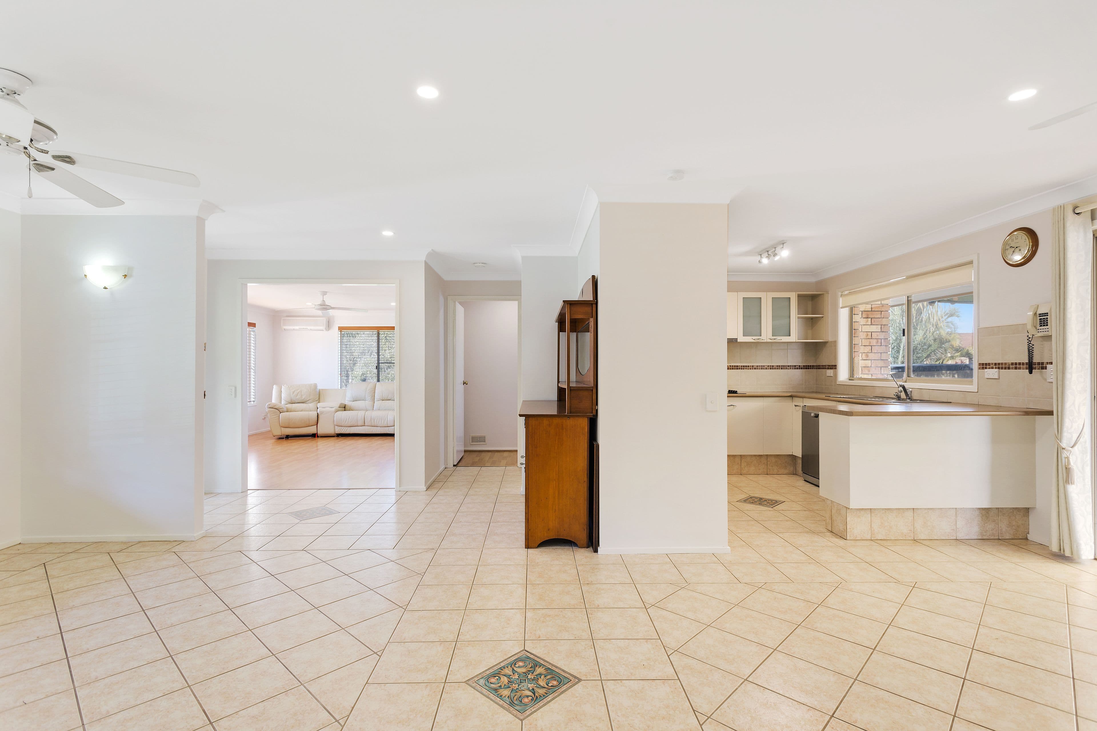 56 Treeview Drive, Burleigh Waters QLD 4220, Burleigh Waters - Thumbnail 3