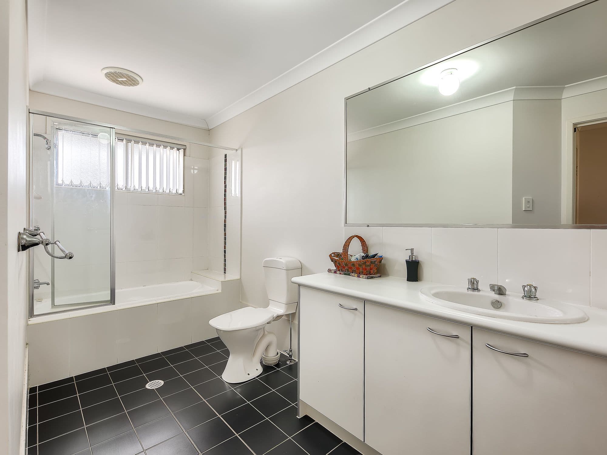19 O'Reilly Street, Wakerley QLD 4154, Wakerley - Thumbnail 7