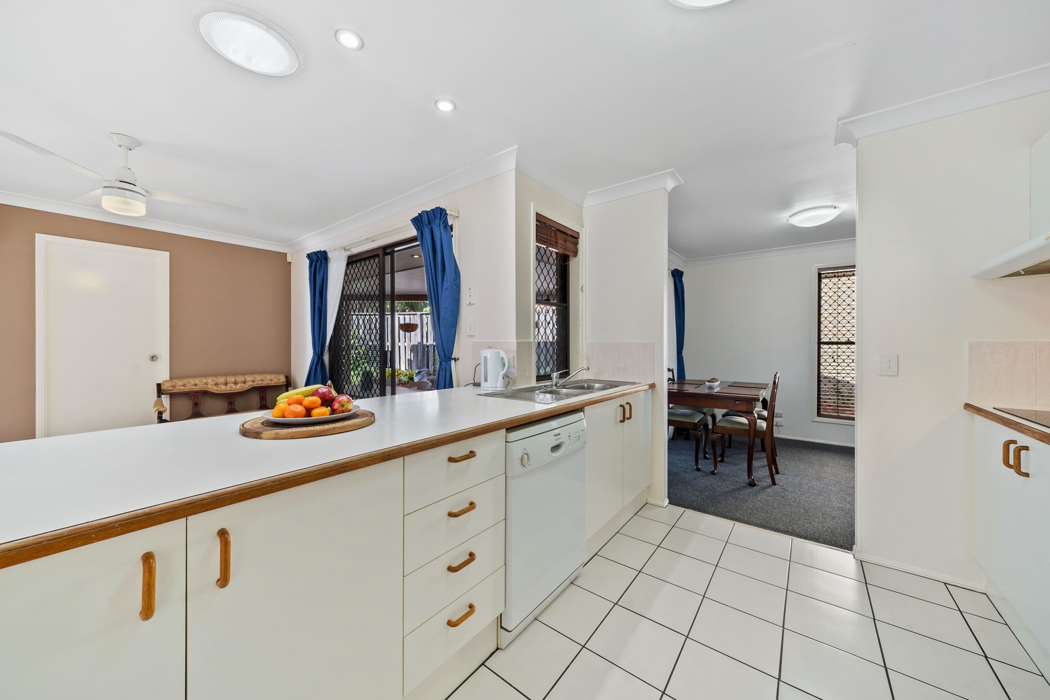 4 Chelsea Court, Heritage Park QLD 4118, Heritage Park - Thumbnail 4
