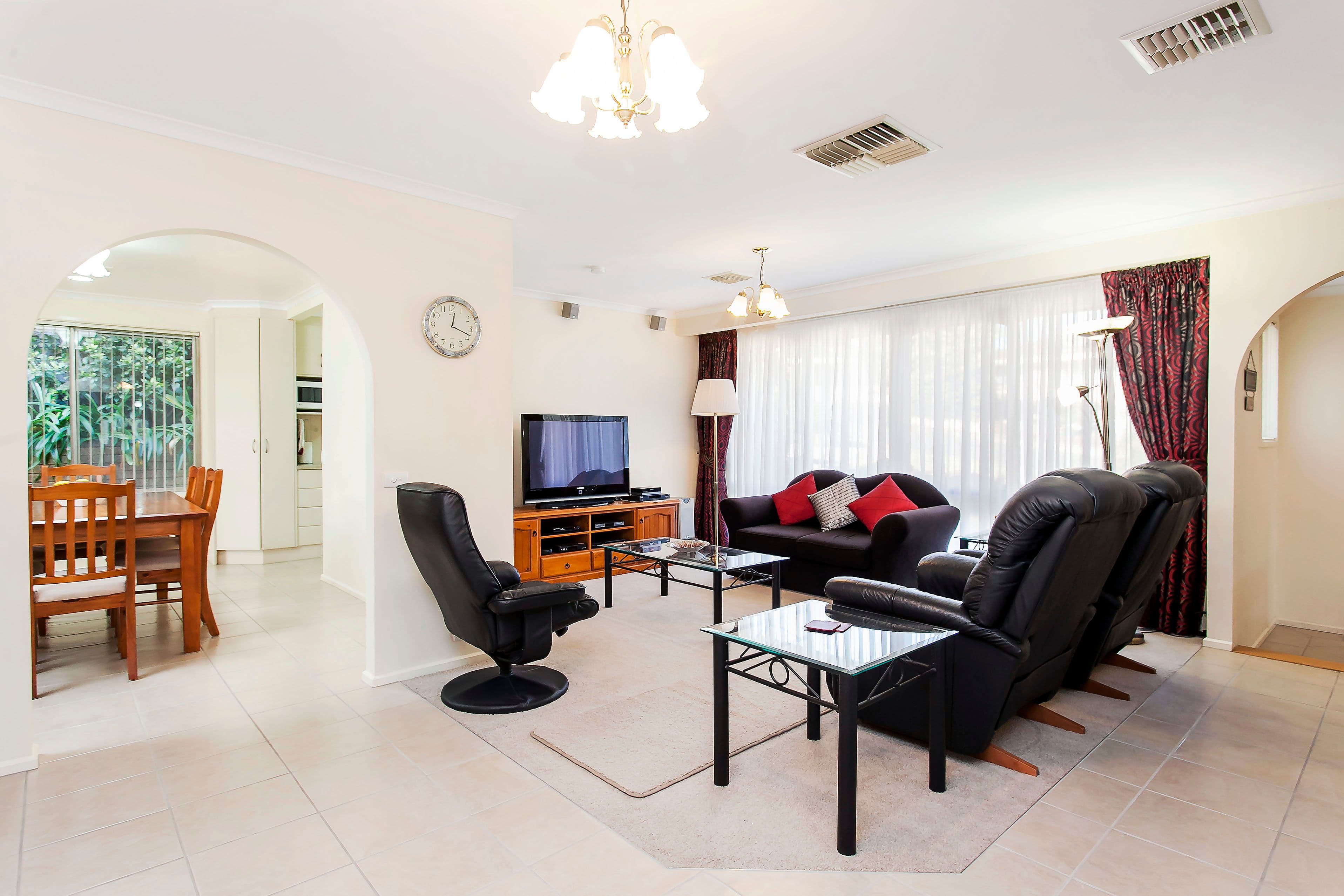 14 Lowanna Road, Seaview Downs SA 5049, Seaview Downs - Thumbnail 3