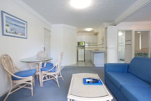 4 ''Santa Anne by the Sea'', 13 Anne Avenue, BROADBEACH QLD 4218, Broadbeach - Thumbnail 4